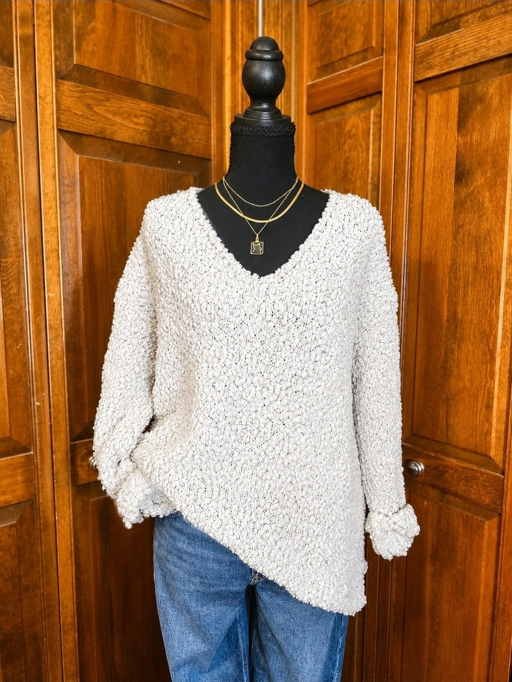 Popcorn Texture V-Neck Sweater in Cream